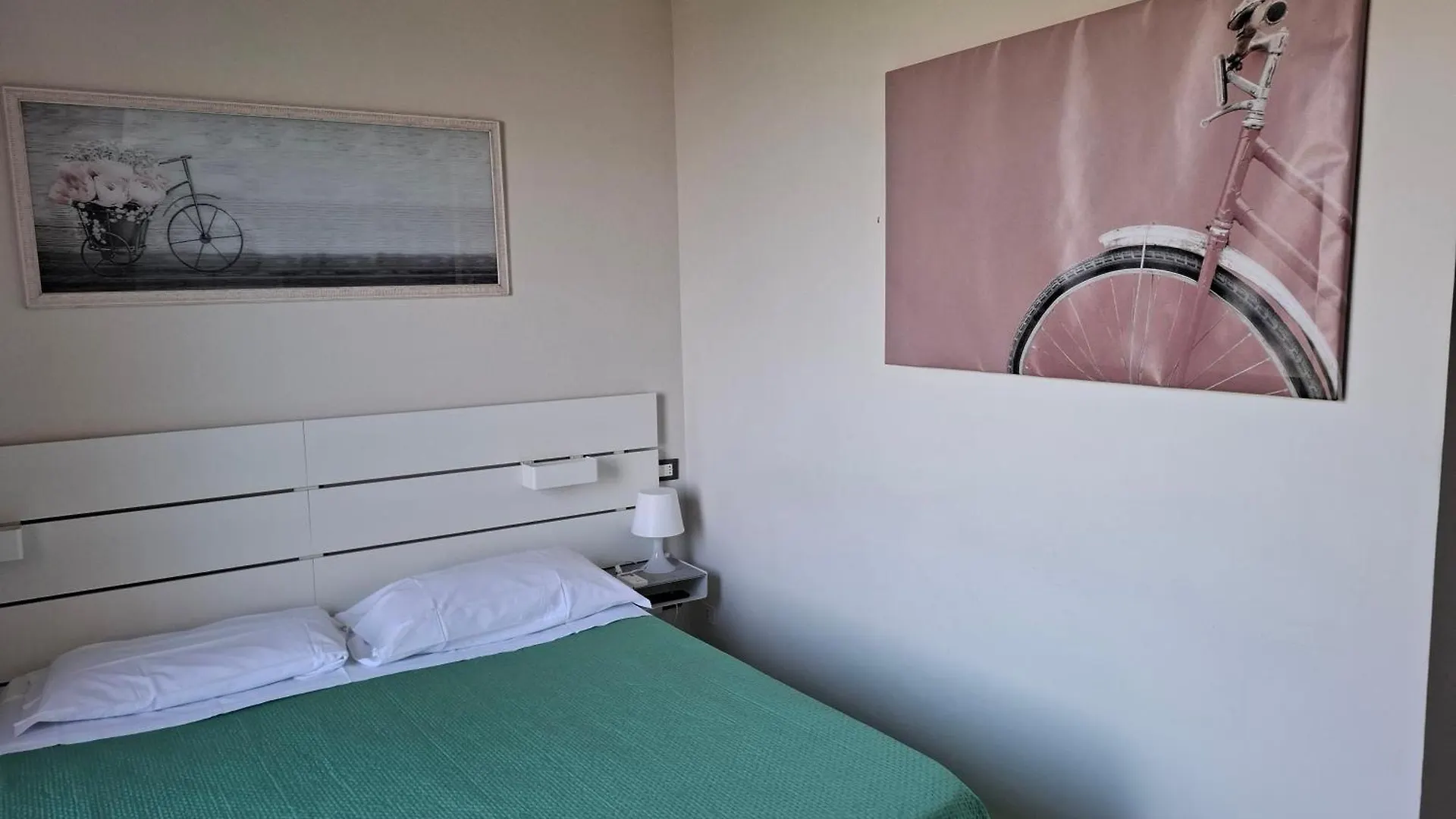 Fare Bnb - Room Del Parco Reggio d'Emilie Italie